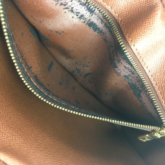 Pochette Hand Dragonne Monogram Canvas Clutch - Picture 11 of 12